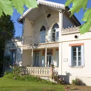 https://villa-lea.midi-pyreneeshotels.com